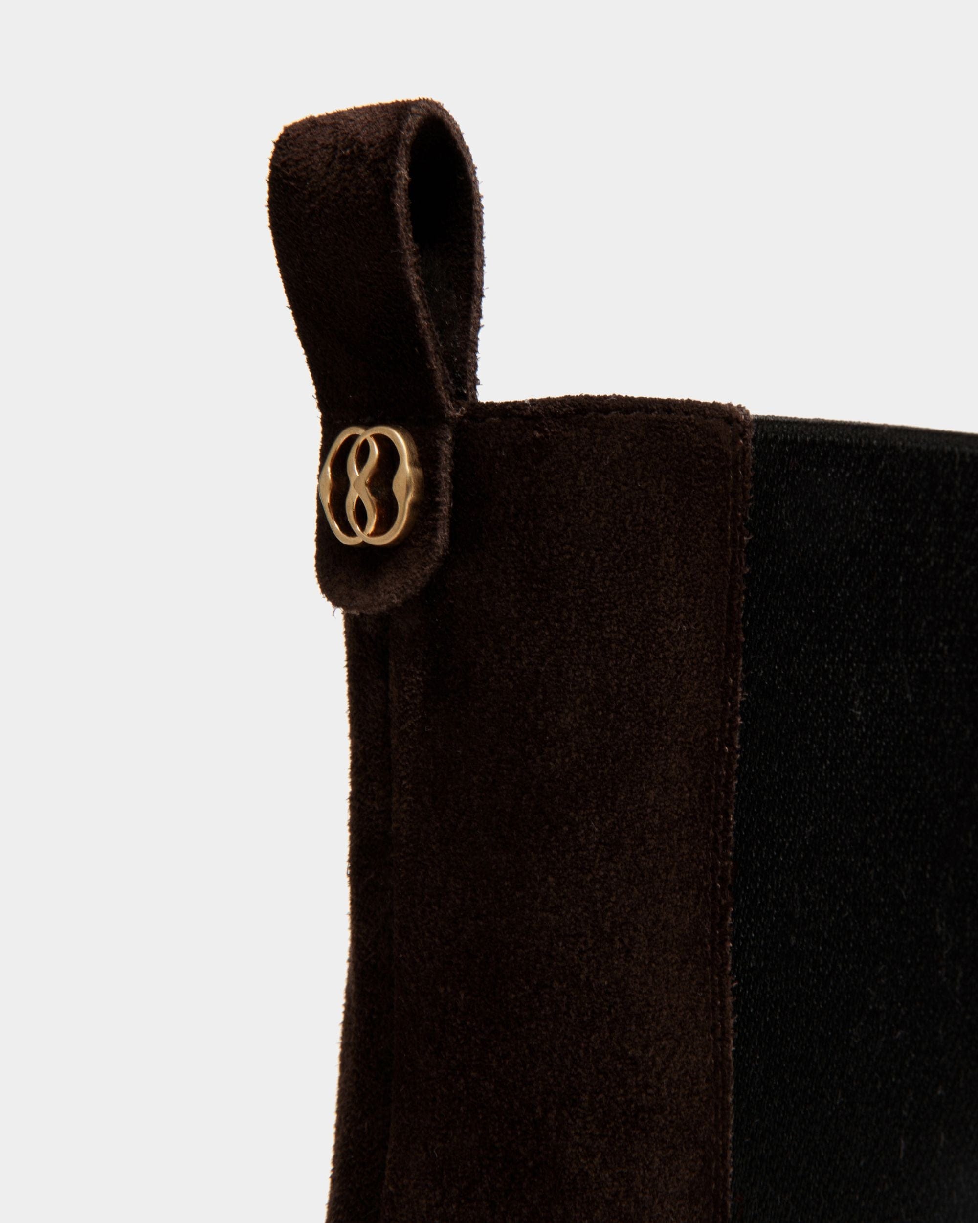 Bottine Daily Emblem En Cuir Suédé Ebano - Femme - Bally - 04