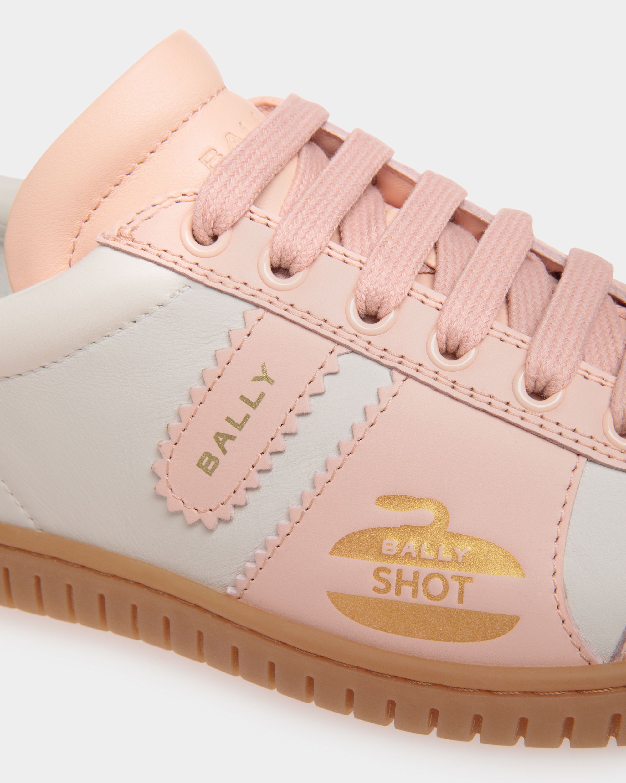 Sneaker Player En Cuir Blanc Et Rose Tendre - Femme - Bally - 05