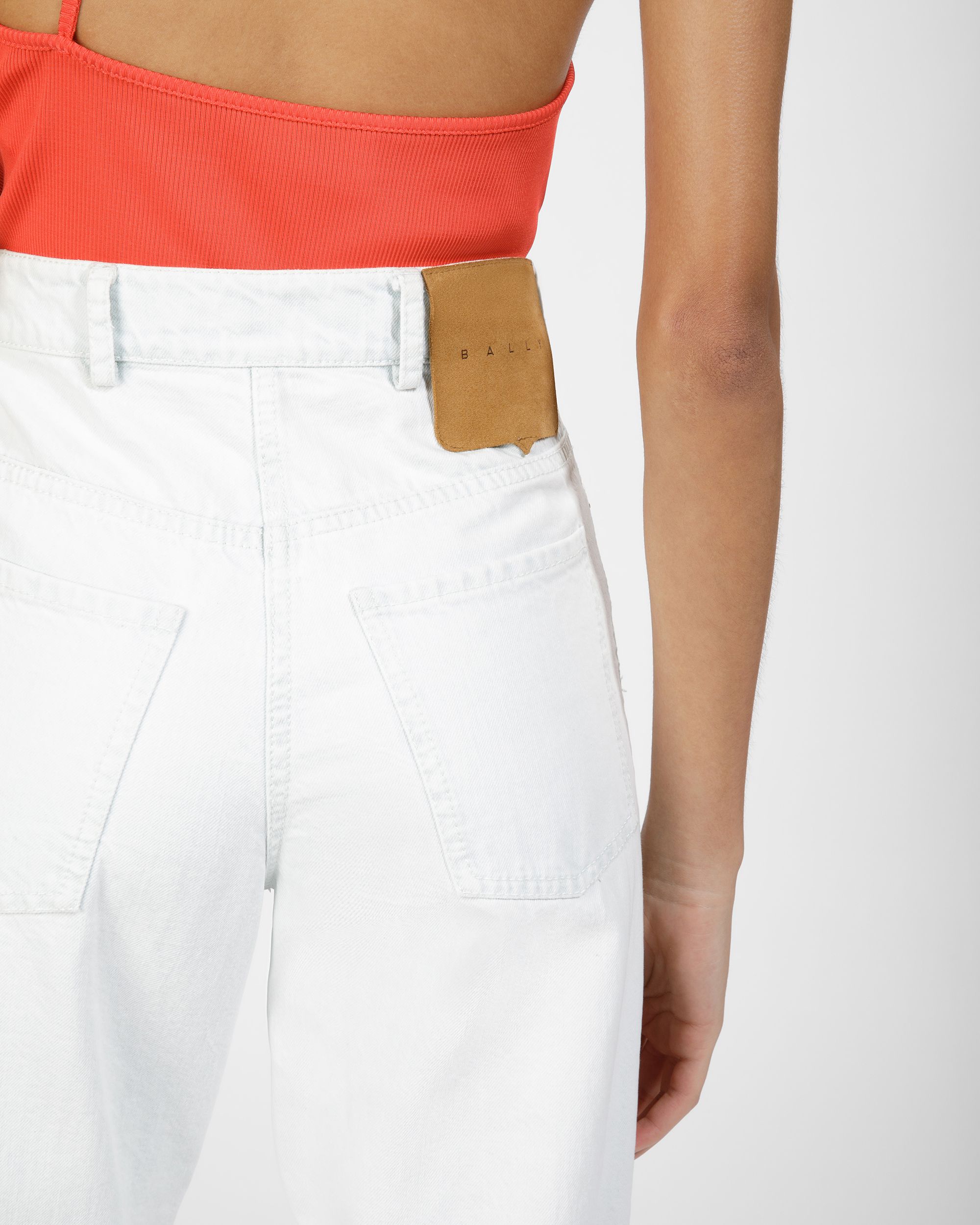 Pantalon En Denim De Coton Blanc Délavé - Femme - Bally - 06